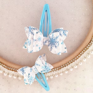 Frozen hair bow, Elsa hair bow, Christmas hair bow, Christmas gift for kids girl toddler baby, snow queen snowflake hair bow hair clips