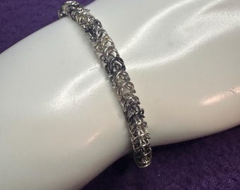 Two-Tone Gunmetal & Silver Chainmaille Bracelet – Snake-Link Texture