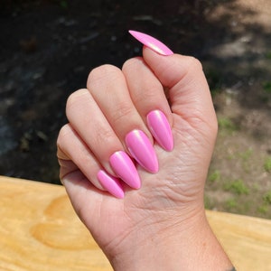 MADE TO ORDER - Pink Mermaid Aurora Chrome - Handpainted Gel Press on Nails Frilled to Death Nails