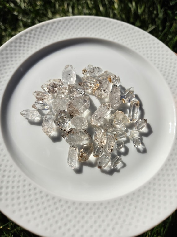 Herkimer Diamonds (41 pieces, 39 grams total)