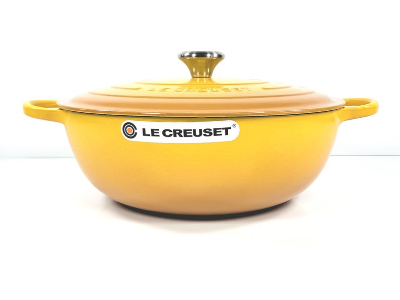 Le Creuset 7.25 Qt. Round Signature Dutch Oven - Thumbnail 2