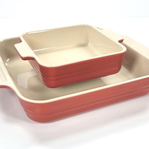 Le Creuset Stoneware Classic Square Baking Dish Set of 2 Color ~ CARMIN