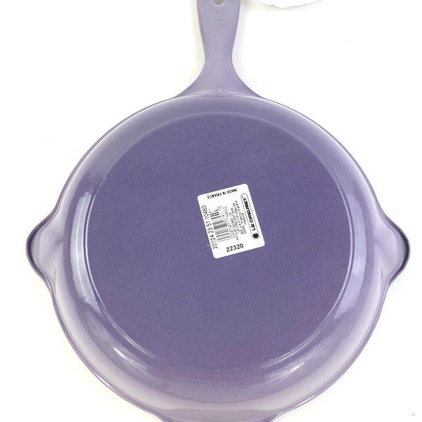 Le Creuset Cast Iron 9" Skillet Frying Pan Nonstick ~ Blue Bell Purple / Provence