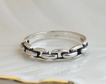 Chain Sterling Silver Ring, silver stacking ring, curb chain ring, minimalist ring, dainty link chain ring, gift for her, womens ring