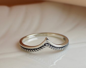 Chevron V Sterling Silver Ring, silver chevron ring, womens ring, gift for her, silver thumb ring, 925 sterling silver, silver rings