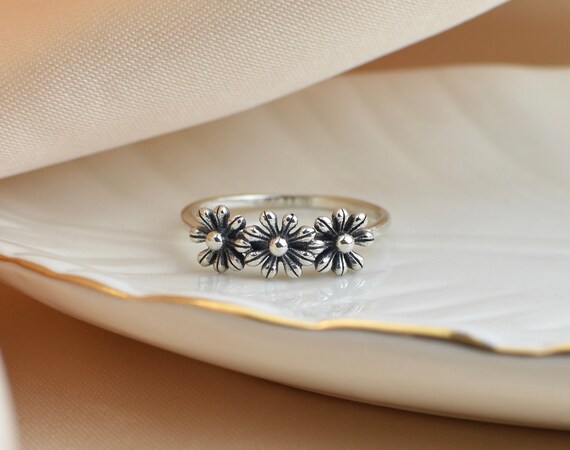 Sterling Silver Daisy Ring Flower Love Ring Dainty Cute Ring