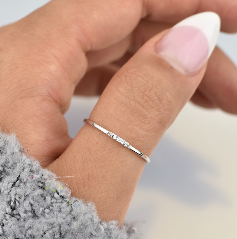 925 sterling silver dainty ring, silver minimalist ring, simple cubic zirconia ring, stacking ring, thin ring, vintage ring, trendy ring afbeelding 5