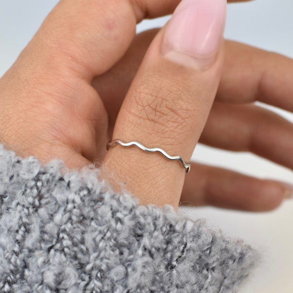 Petite Stackable Silver Ring, thumb rings for women, sterling silver rings, wavy thumb ring, silver rings, stacking ring, midi ring, dainty