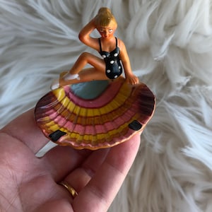 Vintage Pin up Ashtray - Etsy