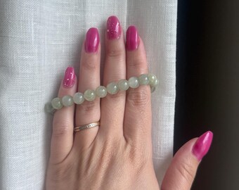 UV Reactive Kunzite Bracelet: High Grade Green Gemstone, 8.3mm