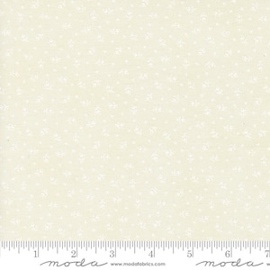 3 Sisters Favorites Vintage Linen Berry Toss Ditsy Porcelain by 3 Sisters for Moda 44364 12