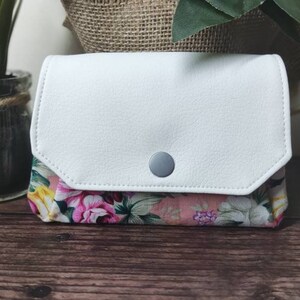 Geldbeutel Portemonnaie Blumenmuster vegan Geldbörse weiß rosa gemustert unisex