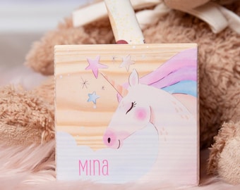 Salvadanaio unicorno con nome e lucchetto - salvadanaio sostenibile per bambini in legno di abete rosso