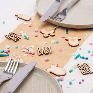 Gender Reveal / Scatter decoration for baby shower / Table decoration baby shower with romper, pacifier, stroller and lettering / Babygirl / Babyboy