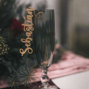 Platzkarte Gold / Glasanhänger mit Name / Gastgeschenk Platz / Glashalter aus Acryl mit Gast-Name für Hochzeit und andere Anlässe