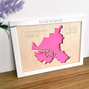 Voucher voor een stedentrip naar Hamburg / houten foto met Hamburg Sillhouette om cadeau te geven met een persoonlijke toewijding, geef samen tijd cadeau