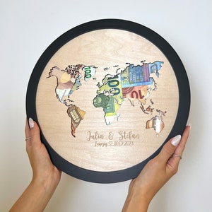 Personalized gift idea: Money gift world map for wedding or birthday / world map wedding / travel with round picture frame