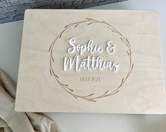 Wedding keepsake box / Small and large memory box as a wedding gift / Personalized keepsake box for couples with acrylic lettering