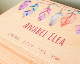 Baby keepsake box / memory box for birth, gift for christening or birth, box with name and birth details with feather motif