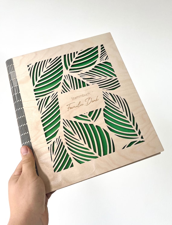 Stammbuch aus Holz mit floralen Mustern, Stammbuch mit Familienname, Ehebuch für Urkunden im A4 Format oder im A5 Format