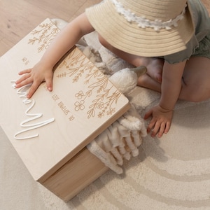 Caja de recuerdos personalizada para bebé con nombre y datos de nacimiento – caja de madera con diseño floral para anuncios de nacimiento