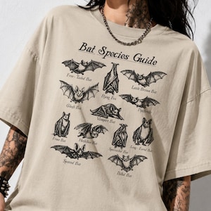 Halloween-shirt met vleermuizen, T-shirt met vleermuizensoortengids, gotisch unisex shirt, cadeau voor vleermuizenliefhebbers, griezelig herfst-T-shirt alternatief