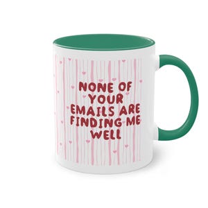 Caneca engraçada para escritório: "Nenhum dos seus e-mails está me encontrando", presente para colega de trabalho, caneca de café com humor corporativo, caneca de escritório engraçada com rato de escritório. imagem 9