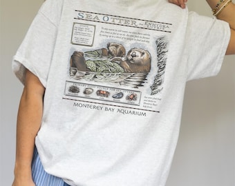 Sea Otter Vintage Graphic T-Shirt, Ocean Animal Shirt, Cute Otter Tee, Marine Life Shirt, Aquarium Inspired Shirt, Nature Lover Gift
