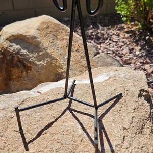 Crystal Metal Display Stand for large crystals