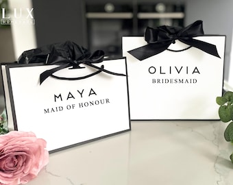 Personalised gift bags with ribbon for Bridesmaids, Birthdays, Weddings, Mother of the Bride, Maid of Honour, Groom, Best Man, Rope WHTBLK
