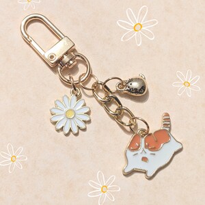 Orange Daisy Cat Keychain | Kawaii keychain | Cute accessories | Cat lovers
