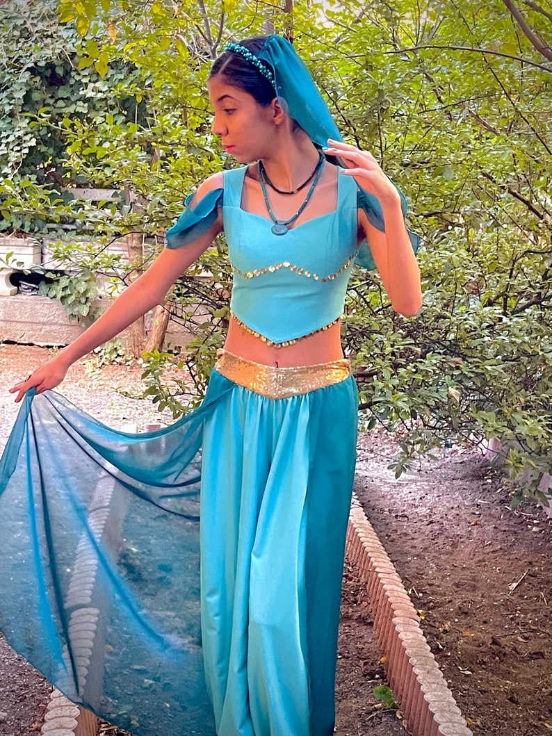 Costume of Princess JASMINE , Costume ,halloween , Costume Tiara