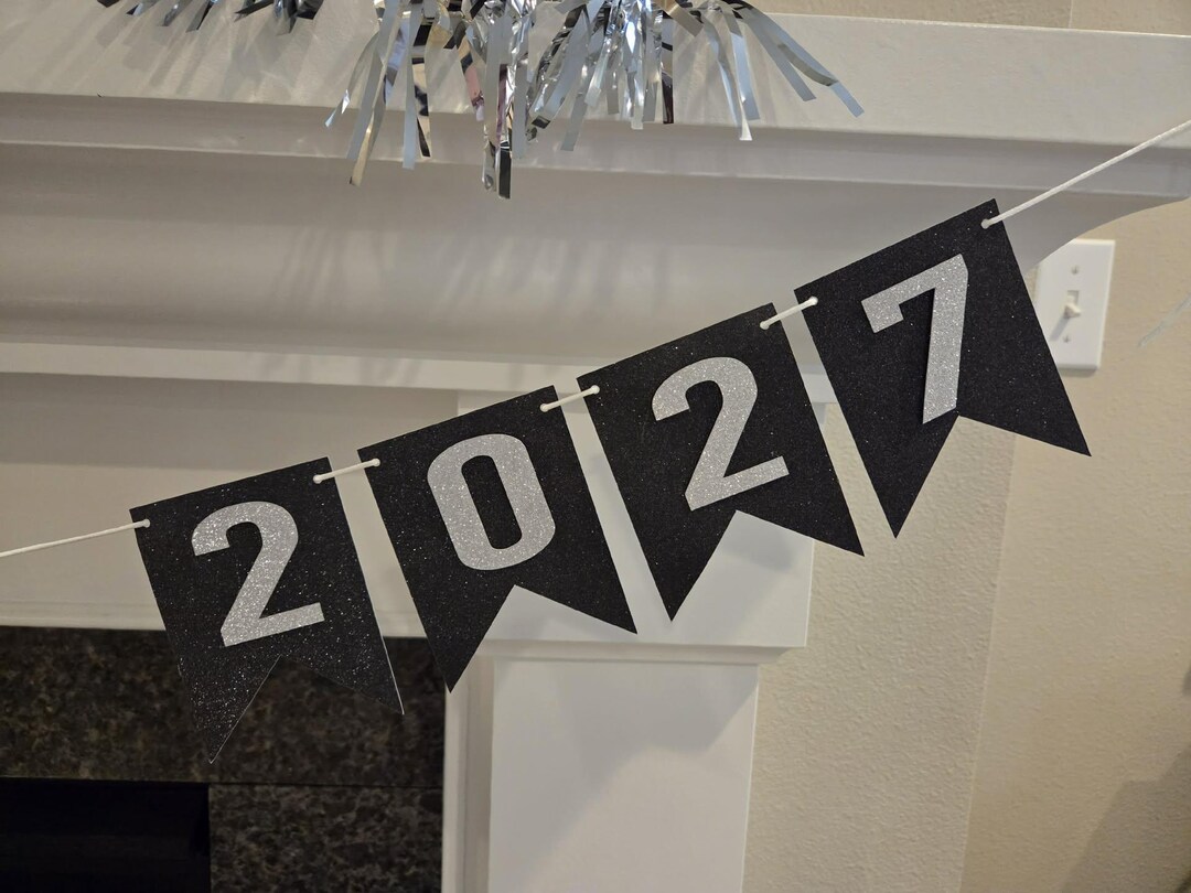 Glitter New Year’s Eve Banner | Happy New Year 2027 Party Decor | Black ...