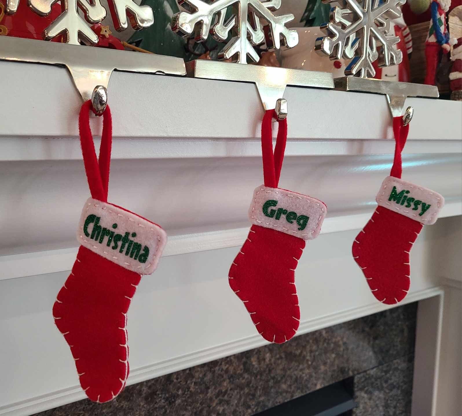 Custom Felt Mini Stockings - Place Settings/Hosting Gift - Vintage Look - Add Family Names - Pets - Bulk Order - Red and White