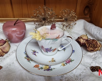 Flower candle cups candle in cup cup candle in different colors and designs with saucer / saucer plate and cake plate
