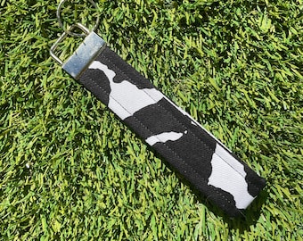 Cow Print Key Fob // Cow print key fob wristlet // Cow print Wristlet // Cow Print // Keychain Wristlet // Wristlet // Teacher Gifts