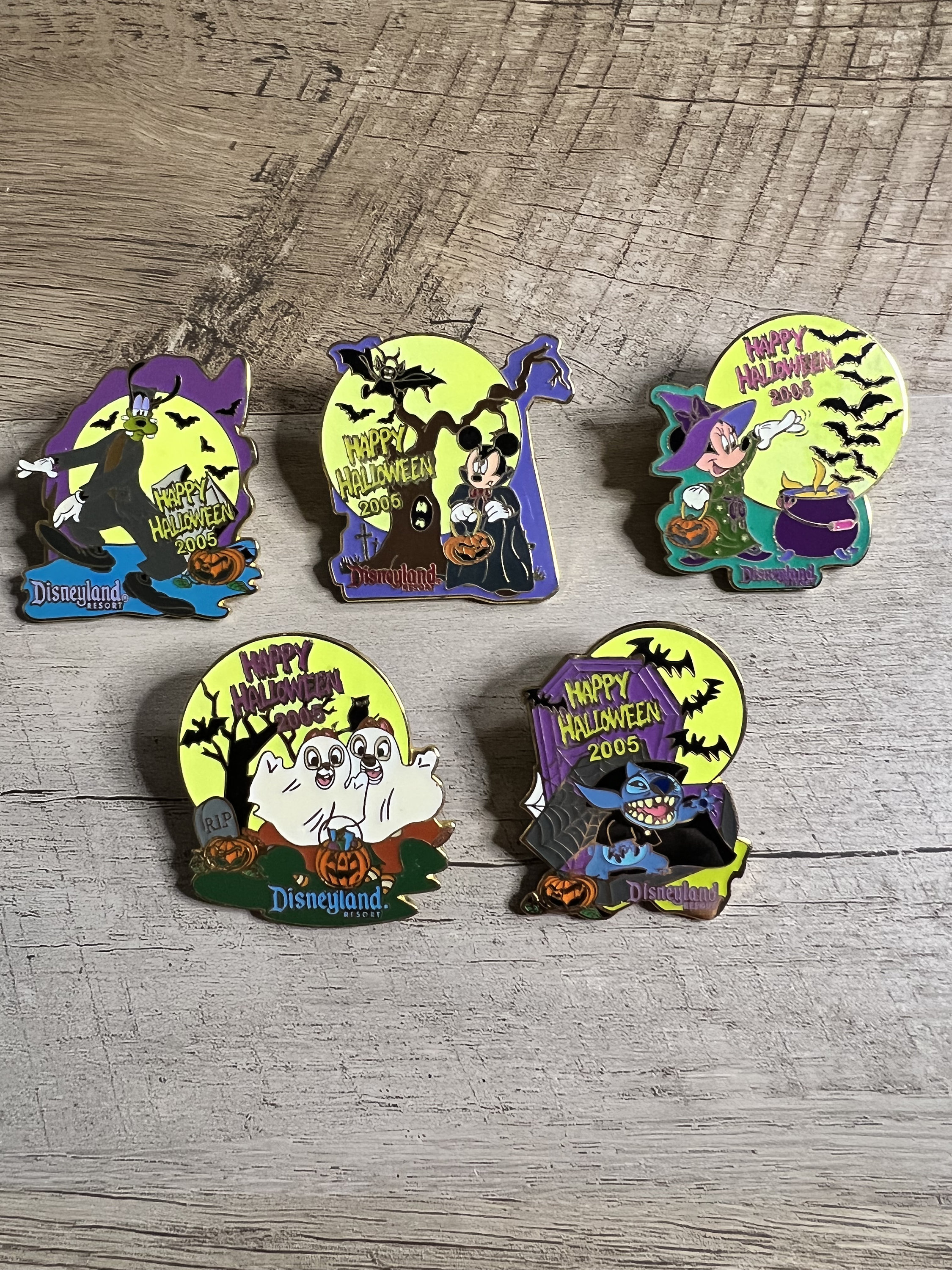 Disney DLR Pin Happy Halloween 2005 Complete Set of 5 LE