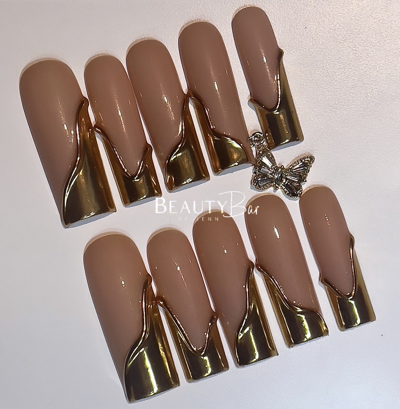 Bkemkri 24 Stück Press On Nails – Lange Quadratische French-Nägel Mit Gold Glitzer & 3D Schmetterling