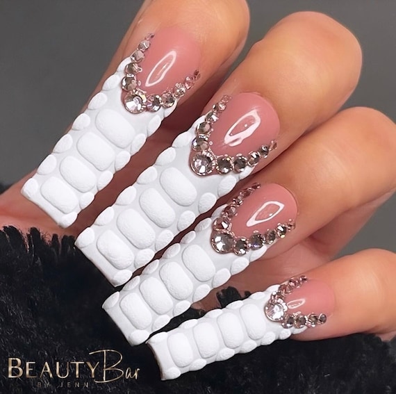 21 Aesthetic Baddie Nails To Inspire Your Next Look  Inspired Beauty