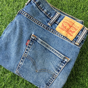 Size 38 Vintage Distressed Levis 514 W38 L26 Plus Size Medium Wash Jeans Waist 38&quot;
