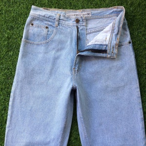 Size 30 Vintage Structure Jeans W30 L32 Distressed American Classic Mom Jeans Tapered Leg Jeans Made In USA, Medium 30&quot;