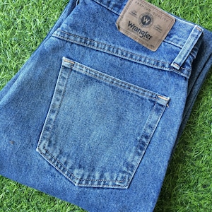 Size 30 Vintage 90&#39;s Wrangler Jeans Comfort Superior Western Distressed Light Wash Jeans Made In Mexico W30 L29