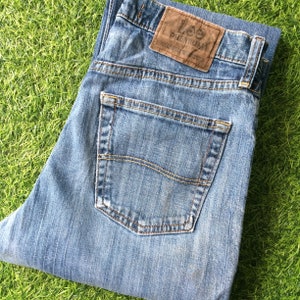 Size 29 Vintage Lee Premium Mid Rise Jeans Y2Ks Grunge Denim Classic Fit Straight Leg Jeans, Medium, 29&quot; Waist