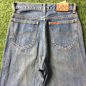 Size 25 Vintage High Waisted Lee Bootcut Jeans W25 L33, Vintage Flared Denim Pants, waist 25&quot;