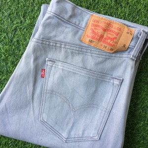 Size 35 Vintage Distressed Levis 501 Jeans W35 L29 Dirty Gray Wash Rigid Denim Classic Fit Straight Leg Button Fly Jeans Waist 35&quot;