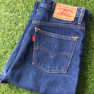 Größe 26 Vintage Distressed Levis 515 Jeans W26 L25 Dark Wash Rigid Denim Tapered Leg Jeans Classic Mom Jeans Taille 26&quot;
