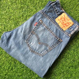 Size 31 Vintage Levi&#39;s 514 Mid Waist Straight Fit Jeans Y2Ks Paint Splatter Medium Wash Denim Straight Leg Modern Jeans - Large, 31&quot;