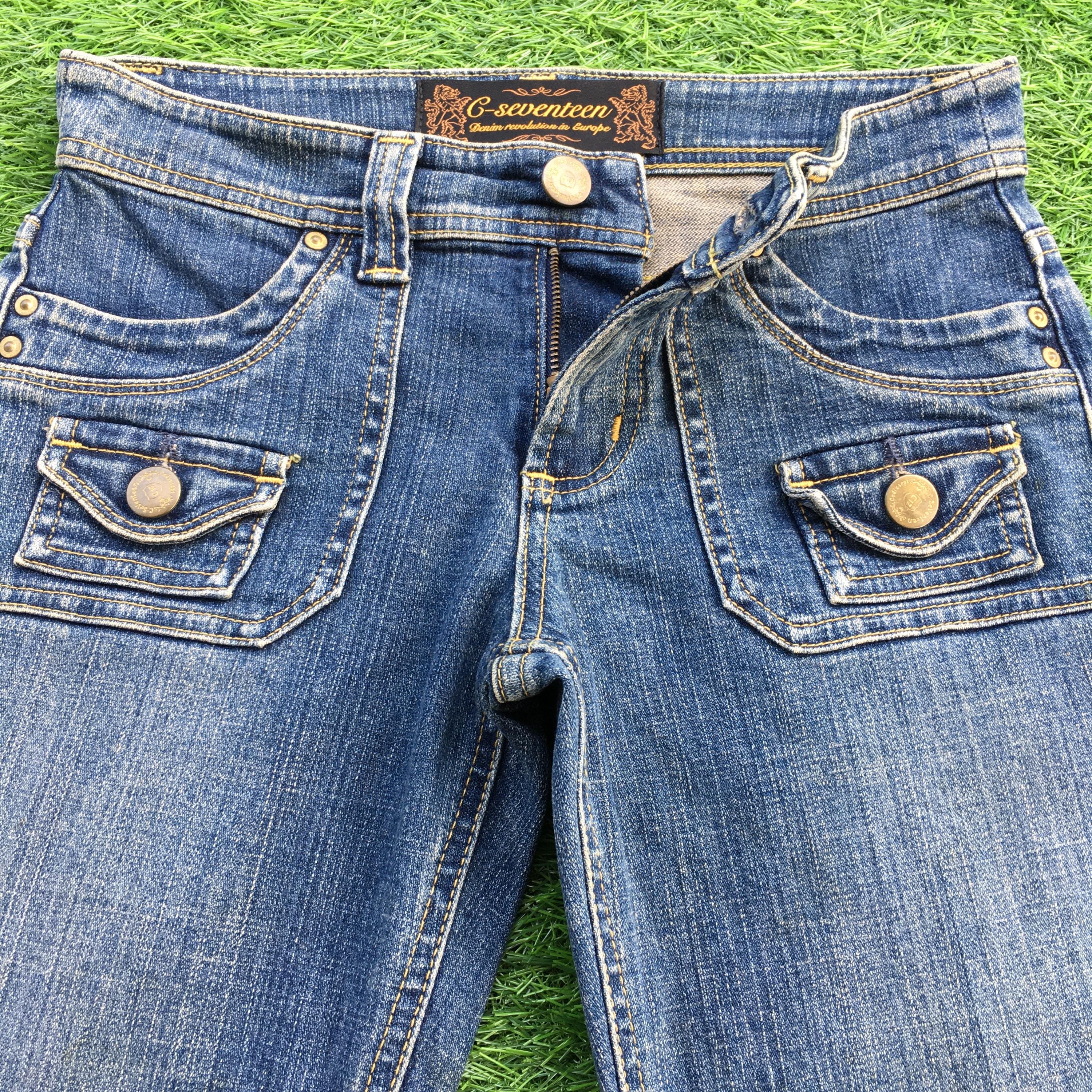 Size XS Y2K Low Rise Distressed Flare Bush Jeans W27 L28, Vintage