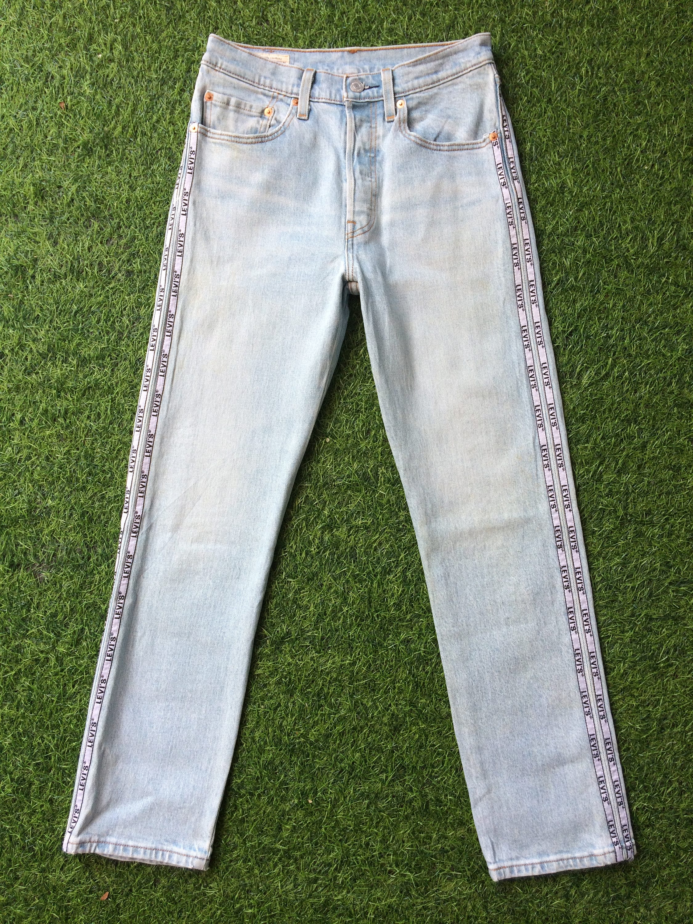 Size 27 Levi's 501 Big E Side-tape Button-fly Jeans W27 L27 Size 27 Levi's 501 Big E Side-tape Button-fly Jeans W27 L27