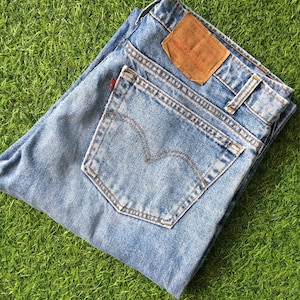 Size 37 Vintage Distressed Levis 550 Jeans Dirty Light Wash Denim Relaxed Fit Straight Tapered Leg Jeans Plus Size Mom Jeans Waist 37&quot;
